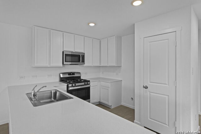 12907 Kathleen St Property Photo 3