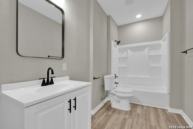 439 W Lubbock St Property Photo 4
