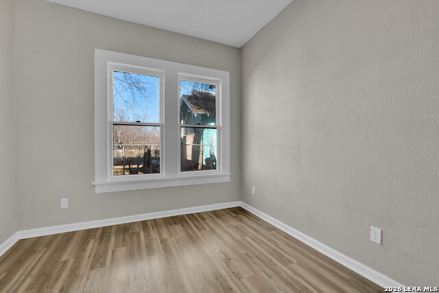 439 W Lubbock St Property Photo 8