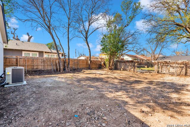 439 W Lubbock St Property Photo 18