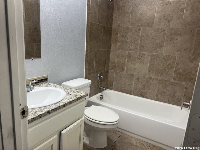 11110 Baywood #102 Property Photo 6
