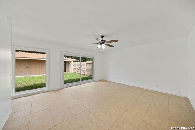 8390 N Verde Property Photo 9