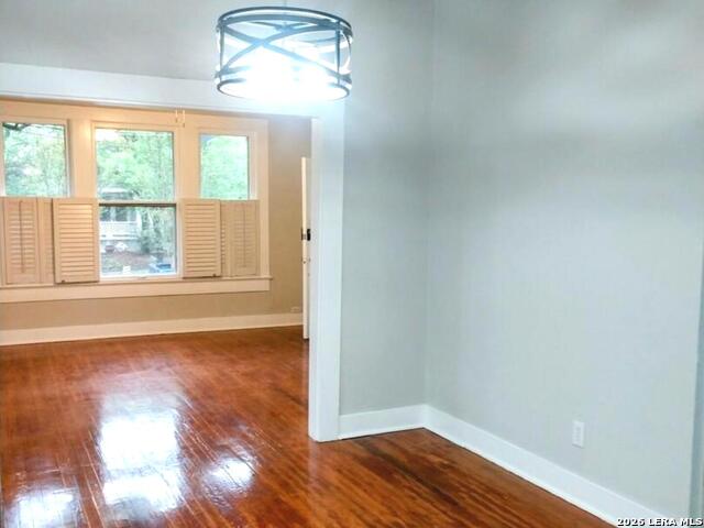 338 Queen Anne Property Photo 10