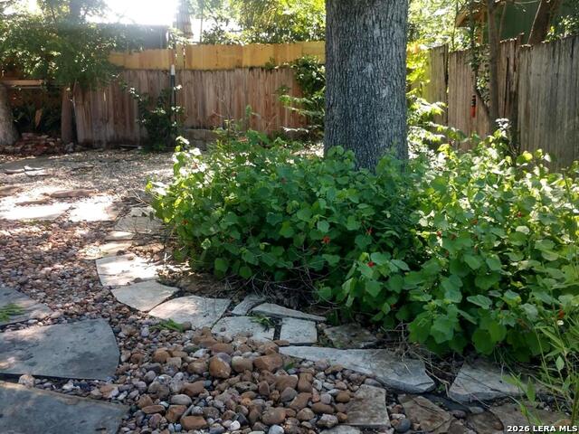 338 Queen Anne Property Photo 24