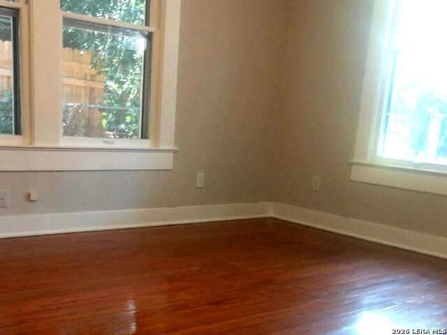 338 Queen Anne Property Photo 27