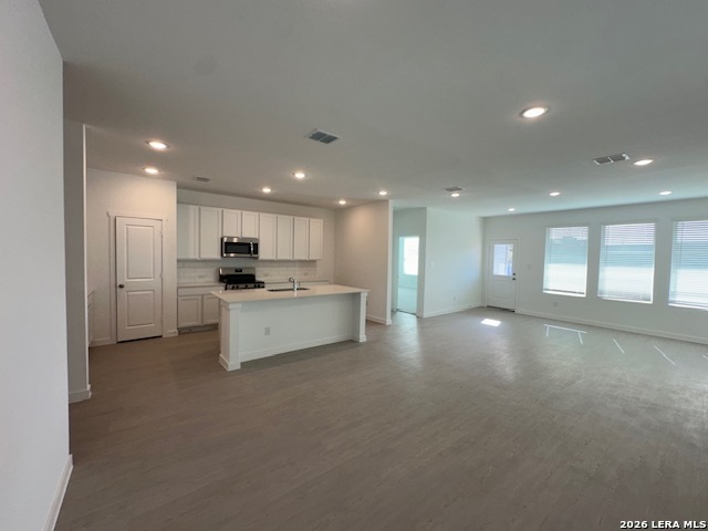 6723 Flores Rd Property Photo 2