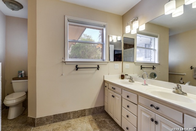 212 Kendall Oaks Dr Property Photo 14