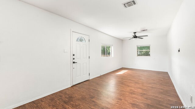 1824 Katy St Property Photo 4