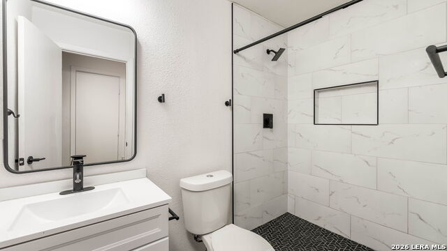 1824 Katy St Property Photo 8