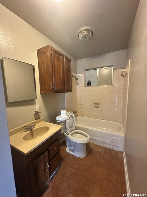 515 Clark Property Photo 7