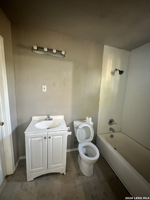 515 Clark Property Photo 11