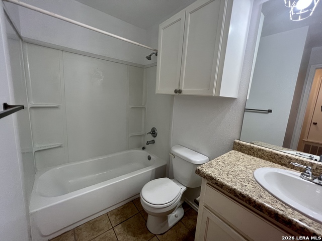 810 Station St Property Photo 8