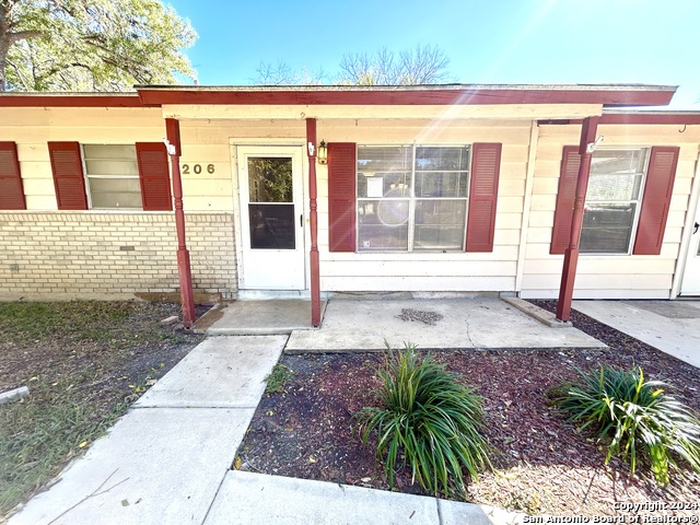 206 Northview Dr. Property Photo 3