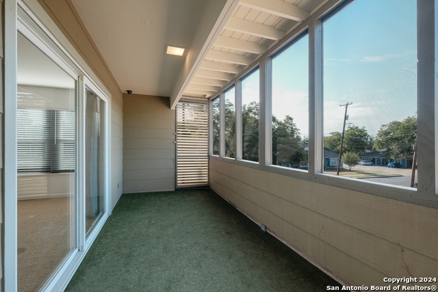 442 E Huisache Ave Property Photo 19