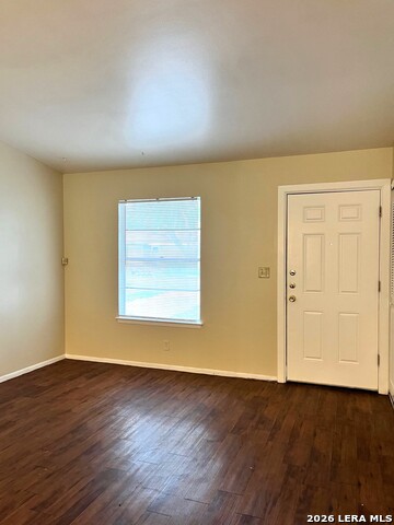 7603 Glen Vis Property Photo 2
