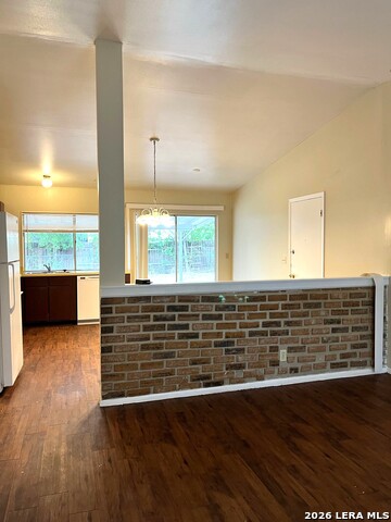 7603 Glen Vis Property Photo 3