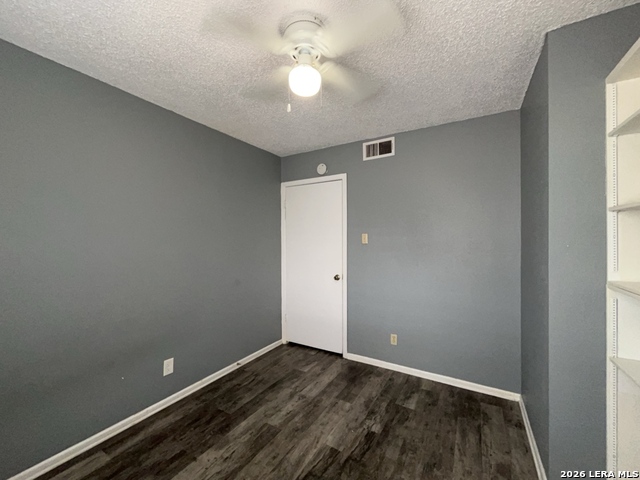 8731 Tradewind Dr Property Photo 26