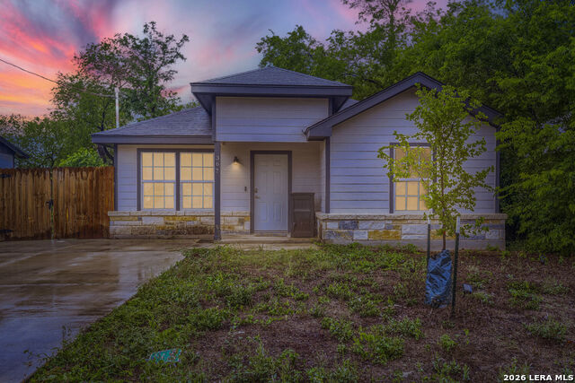 367 Corliss Property Photo 1