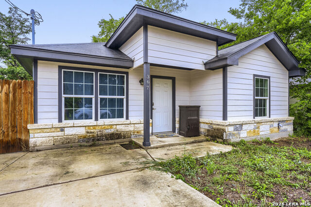 367 Corliss Property Photo 2