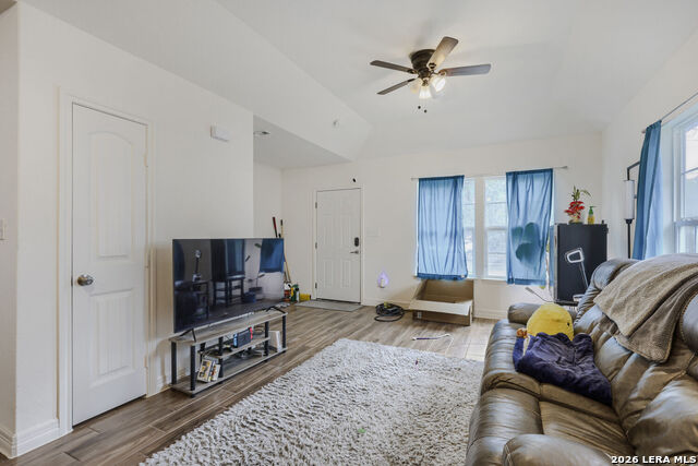 367 Corliss Property Photo 3