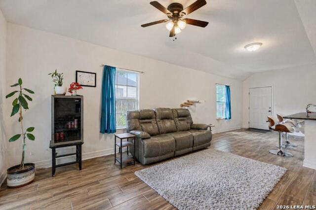 367 Corliss Property Photo 4