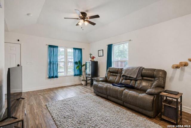 367 Corliss Property Photo 6