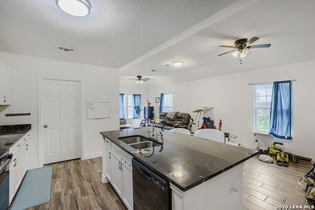 367 Corliss Property Photo 8