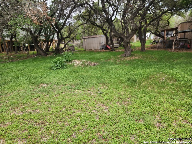 520 Royal Oak Dr Property Photo 18
