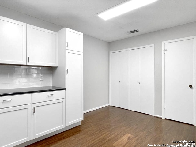 11520 Huebner Rd Property Photo 15