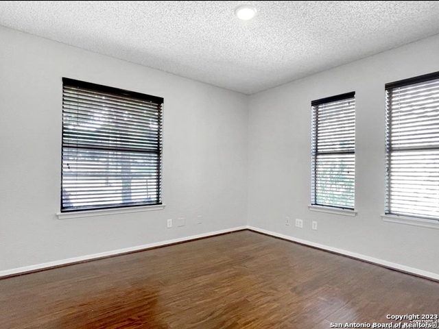 11520 Huebner Rd Property Photo 23