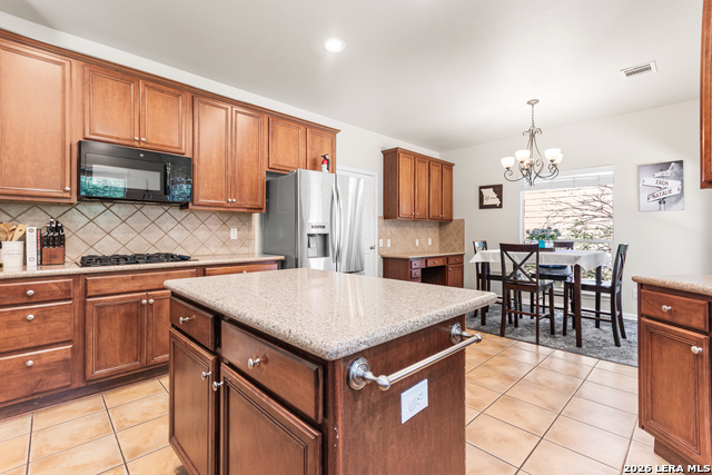 3319 Roan Vly Property Photo 2