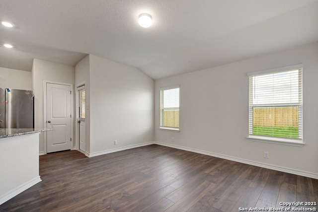 9959 Bratten Rise Property Photo 12