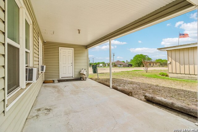 102 Lady Badger Property Photo 9