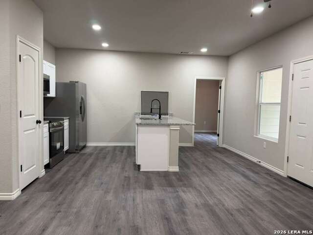 7616 Windsor Oaks Property Photo 6