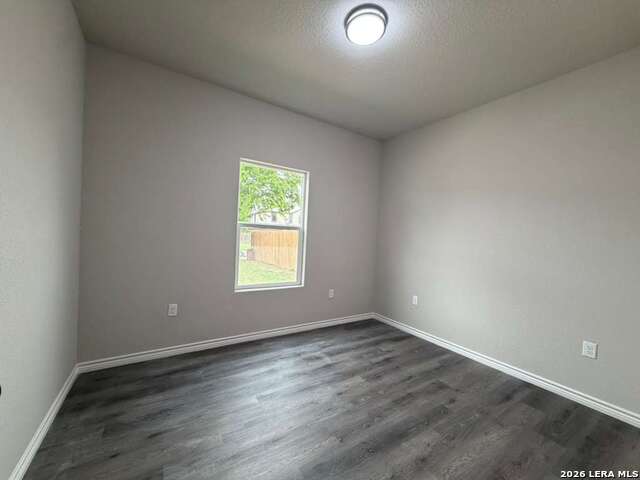7616 Windsor Oaks Property Photo 13