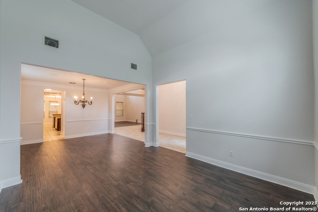 7426 Hovingham Property Photo 3