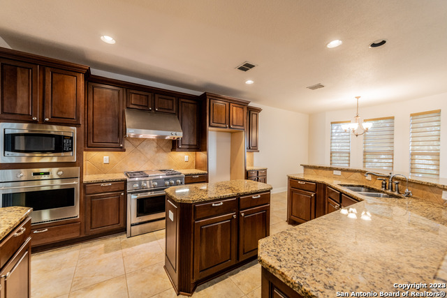7426 Hovingham Property Photo 11