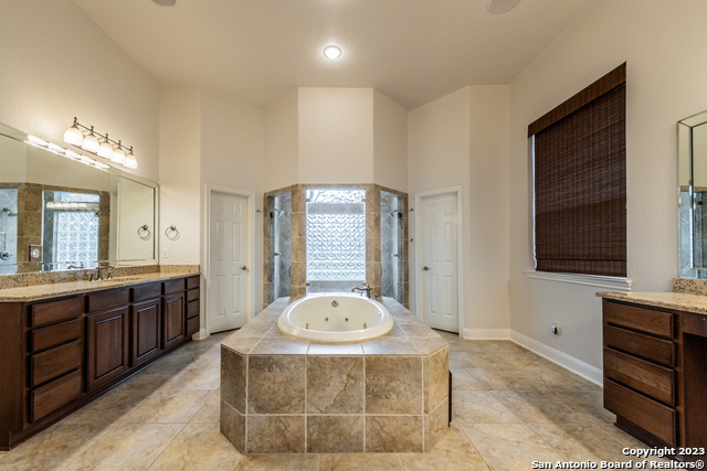 7426 Hovingham Property Photo 23