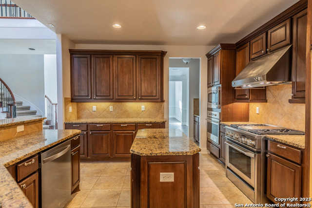 7426 Hovingham Property Photo 38