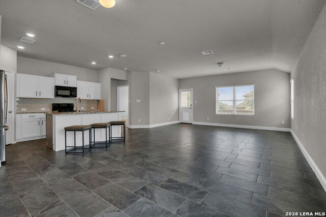 10306 Midsummer Mdw Property Photo 5