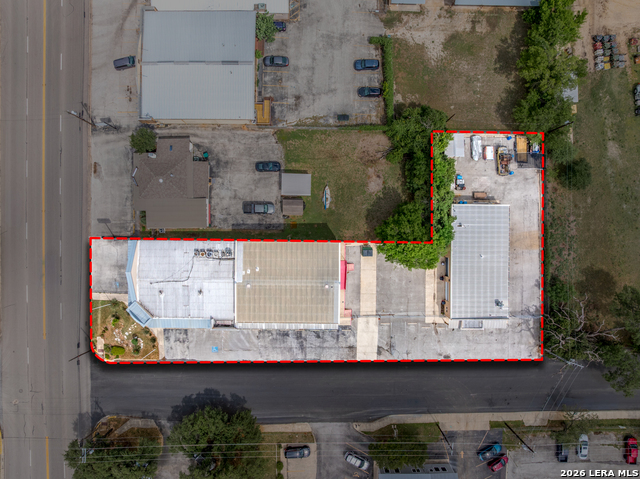 801 N Main Property Photo 15