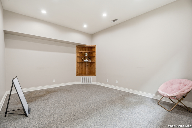 801 N Main Property Photo 36