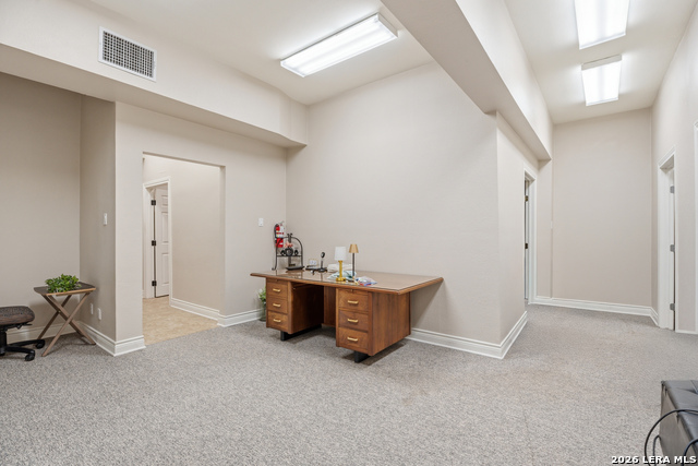 801 N Main Property Photo 37