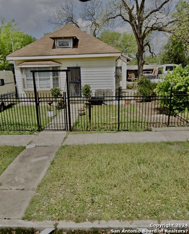 219 Vine St Property Photo 1