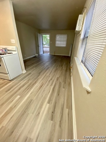 7135 Glen Terrace Property Photo 5