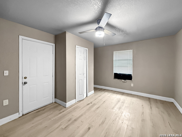 224 W Pyron Property Photo 5