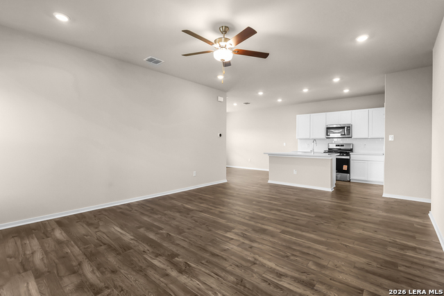 5104 Park Cape Property Photo 7