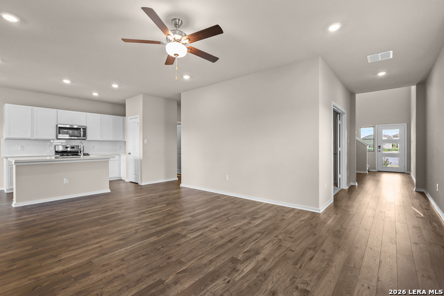 5104 Park Cape Property Photo 8