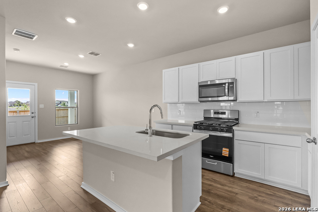 5104 Park Cape Property Photo 14
