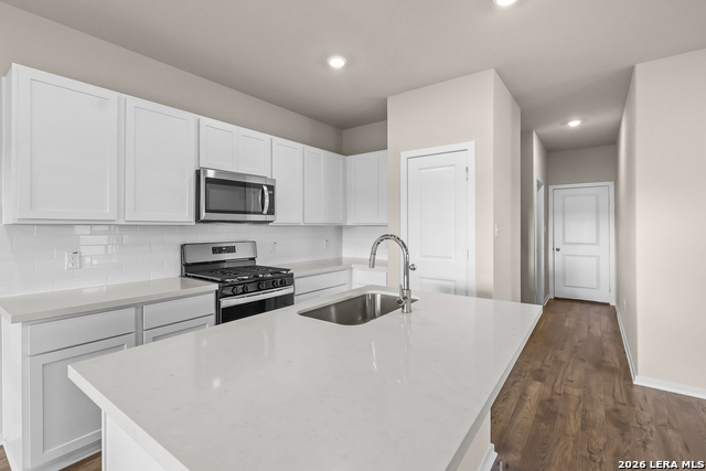 5104 Park Cape Property Photo 16